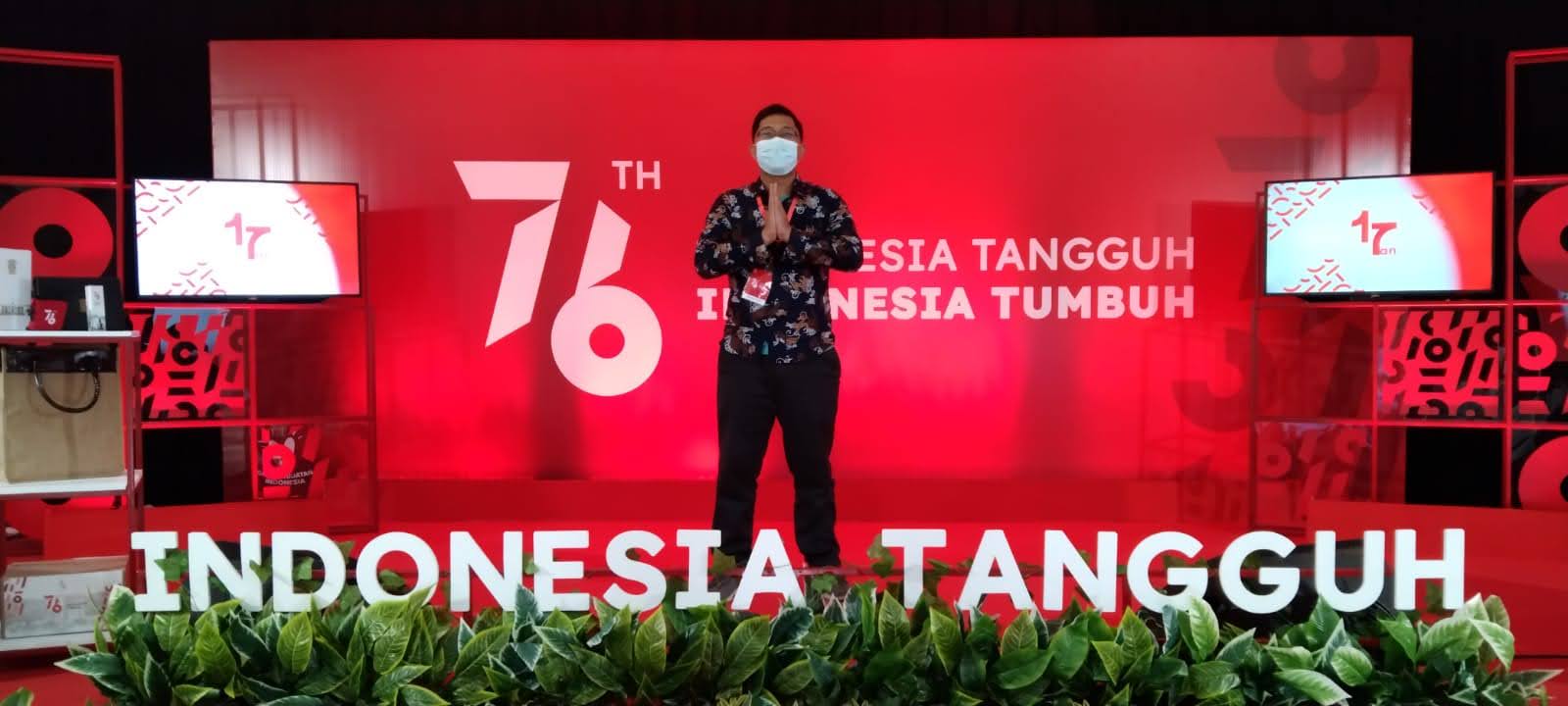 Teknisi SCA pada panggung peringatan HUT RI ke-76